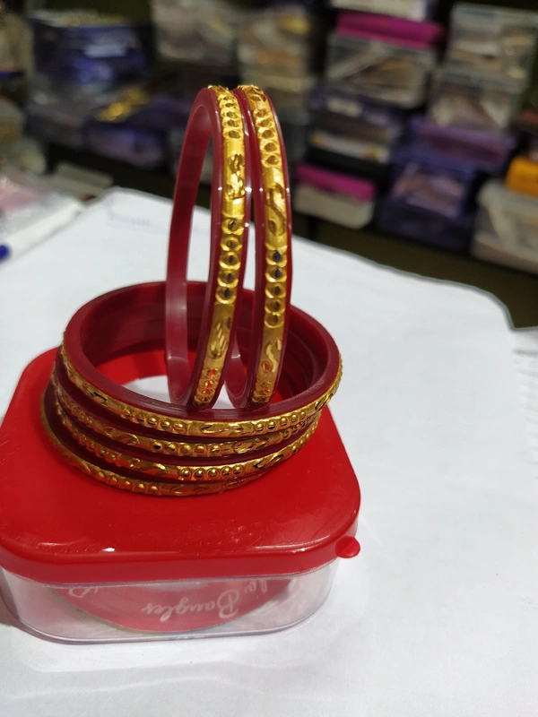 Alloy Gold Plated Pola Set