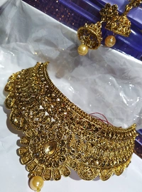 D S Gold Choker Necklace - Golden, Free