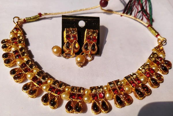 D S Antique Choker Necklace Set - Gold, Free