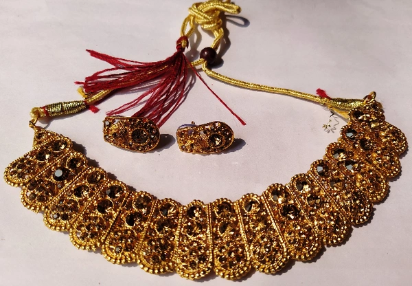 D S Antique Choker Necklace Set - Gold, Free