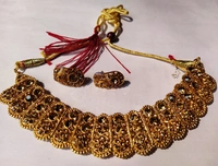 D S Antique Choker Necklace Set - Gold, Free