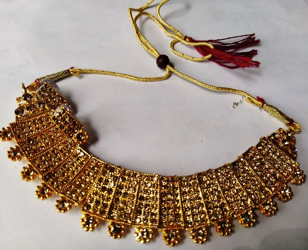 D S Antique Choker Necklace Set - Gold, Free