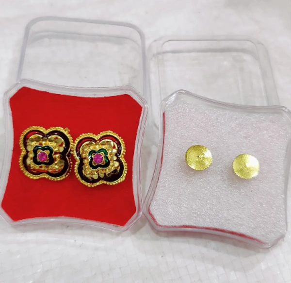 DS Gold-Plated Studs Stud Earring  - Golden, Free Sizes