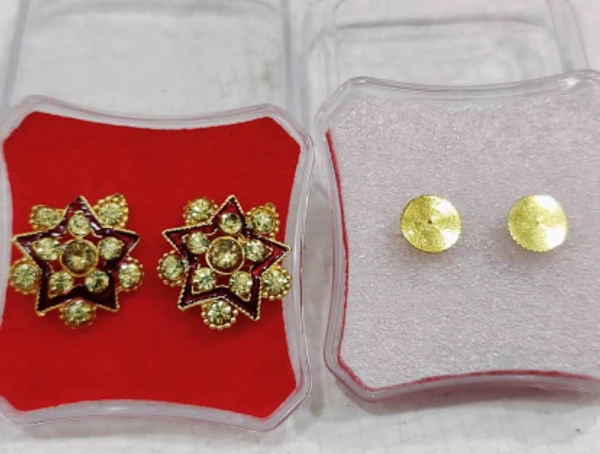 DS Gold-Plated Studs Stud Earring - Golden, Free Sizes