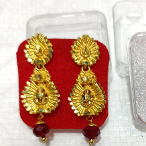DS Gold-Plated Studs Stud Earring - Golden, Free Sizes
