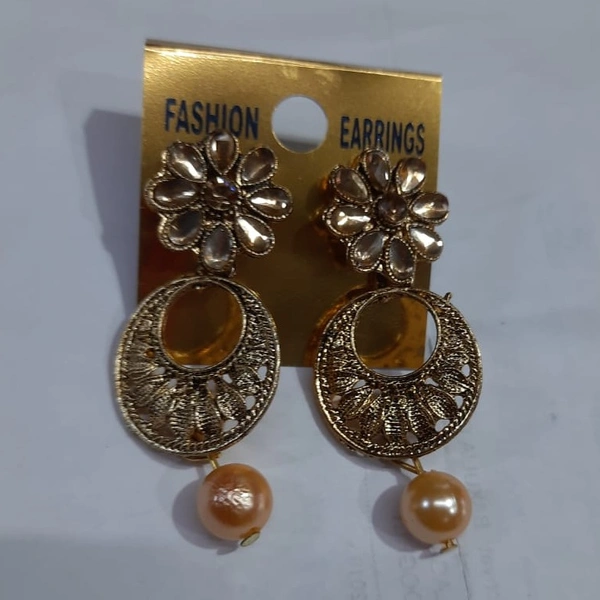 women's earring - Golden