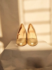 Mast & Harbour  Kitten Heels - Gold, EURO36/UK3