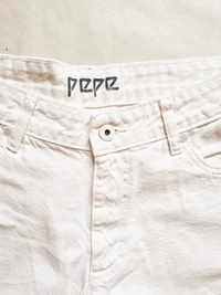 Pepe Jeans  Booty Shorts - White, 34 In (mid waist)
