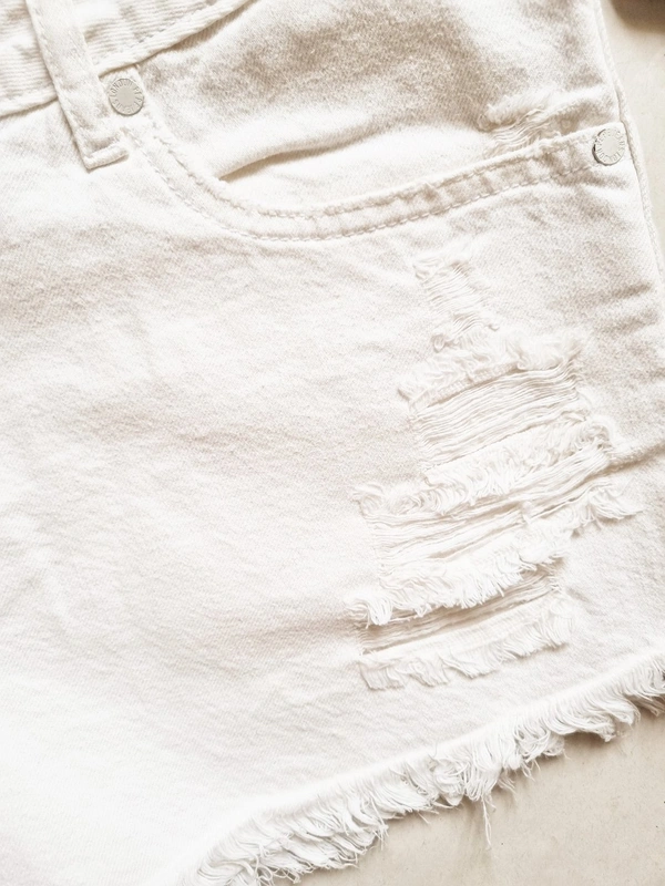 Pepe Jeans  Booty Shorts - White, 34 In (mid waist)