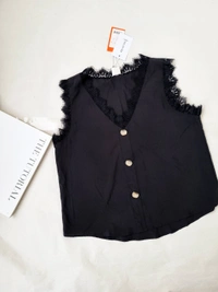 Urbanic  Lace  Top  - Black, L