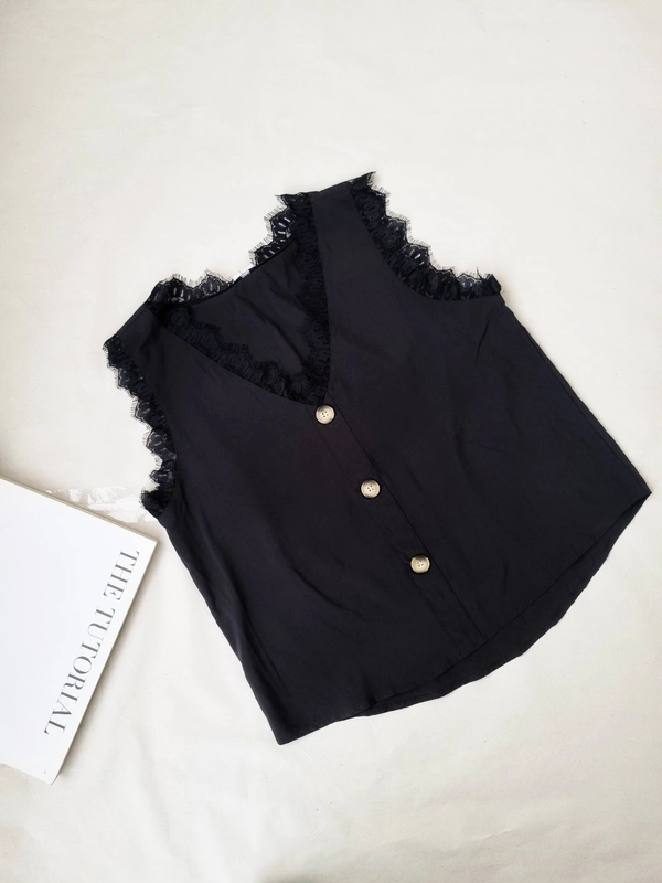 Urbanic  Lace  Top  - Black, L
