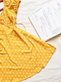 Berrylush  Sweetheart Neck Dress - Mustard, M