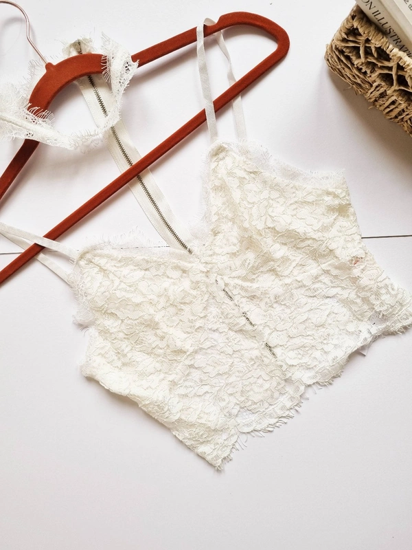 Urbanic   Lace Top - White , S