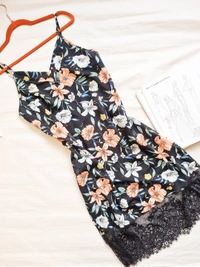 Urbanic  Floral Lace Dress - Black, M