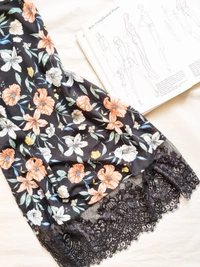 Urbanic  Floral Lace Dress - Black, M
