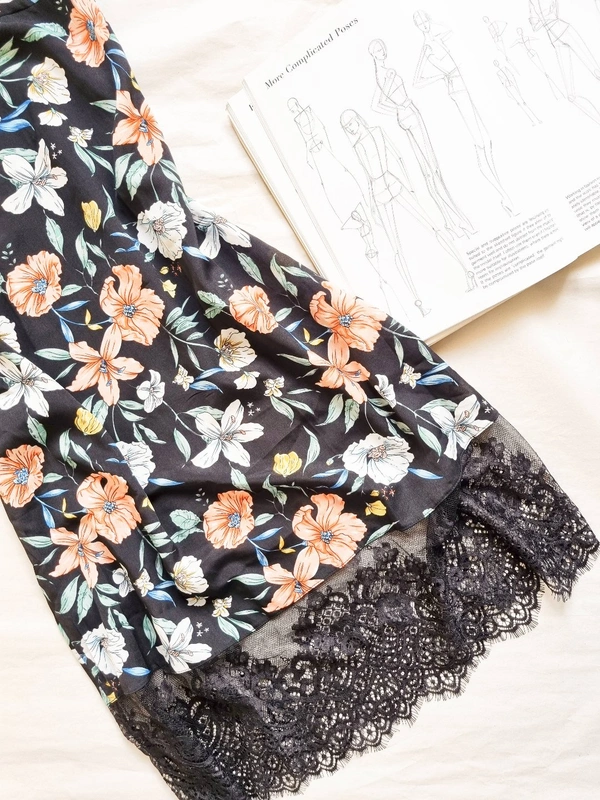 Urbanic  Floral Lace Dress - Black, M