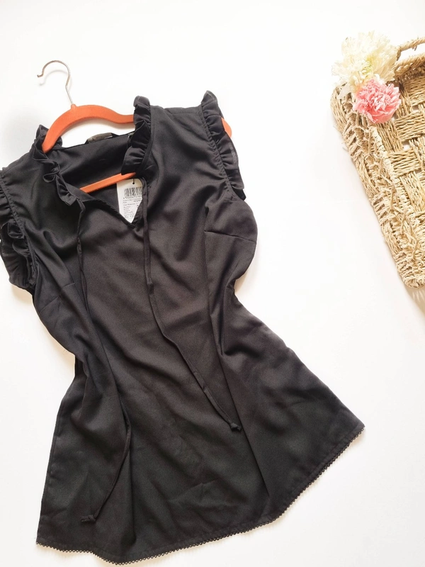 Van Huesen  Sleeveless Top - Black, L