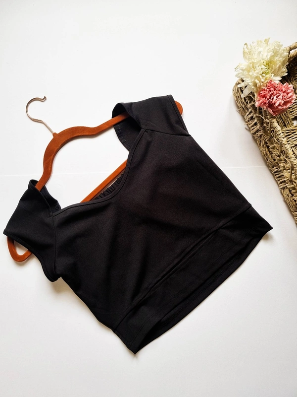 Cut out top - Black, M