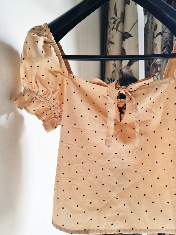 Roadster  Smocked Top - peach, S
