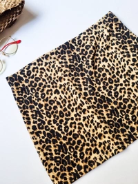 Cheetah printed skrit - 30 - 32 In, Cameo