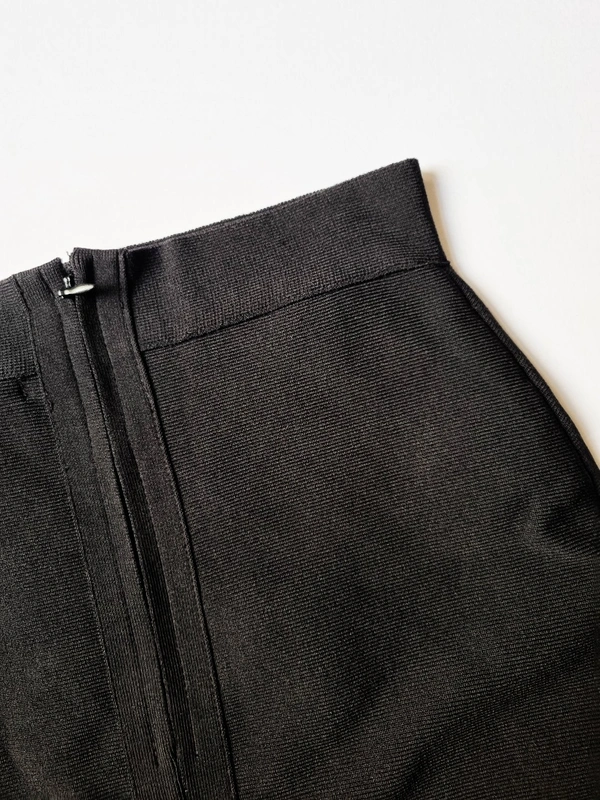 Pencil skirt - 24 - 28 In, Black