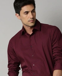 Jai Textiles Men Solid Formal Maroon Shirt - M