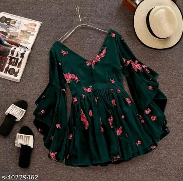 Stylish Feminine Women Tops & Tunics(SS40729462)  - Green , M