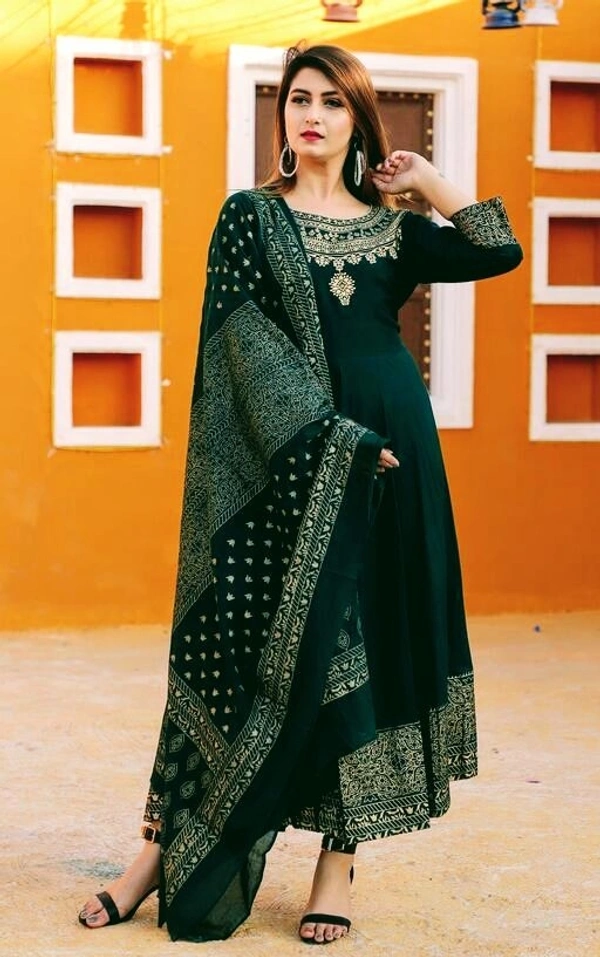 Women Printed Rayon Anarkali With Dupatta (SCS42458537) - XL , Sidhu Collection 
