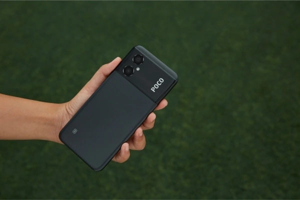 POCO M4 5G  - Power Black, 128 GB, 6 GB