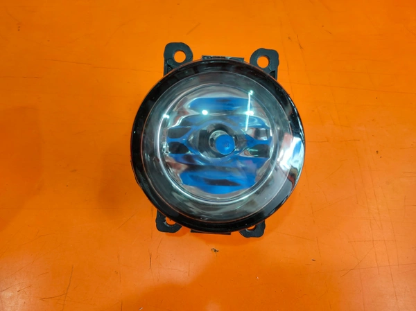 UNIVERSAL FOG LIGHT FOR CAR - FREE SIZE, BLACK/WHITE/BROWN, NEW, PLASTIC/GLASS