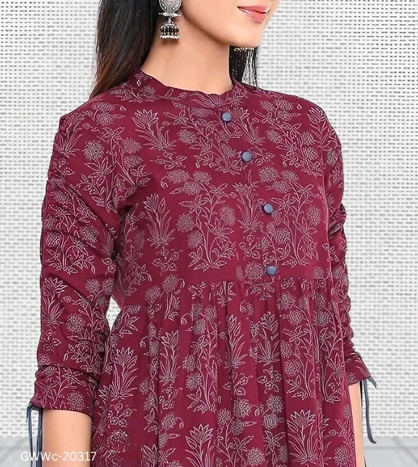 GWWc-20317 Wine Printed Ragular Top For Women - M