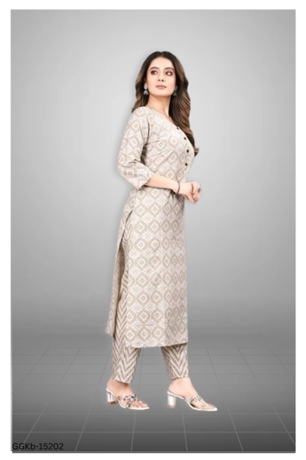 GGK-15202 Women's & Girls Kurta And pant sets - M