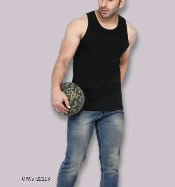 GIWa-22113 Stylish Men Vest Black Colour - L