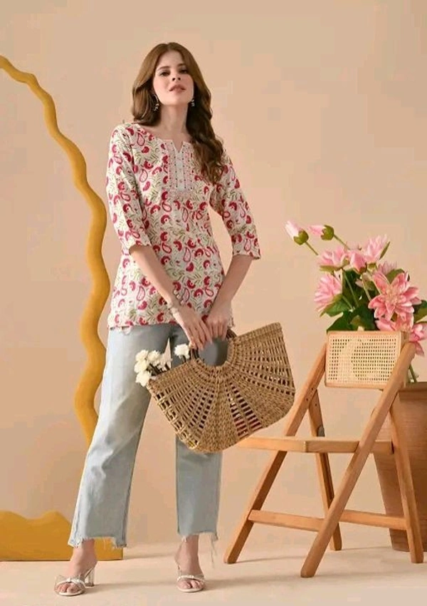 GGKb-15201 Stylish Printed Women Kurti - XL