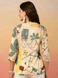 GWWc- 20330 Viscose Rayon Floral Print Tops - M