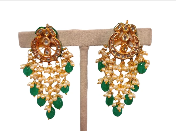 Green Kundan Earring - Green, Free Size