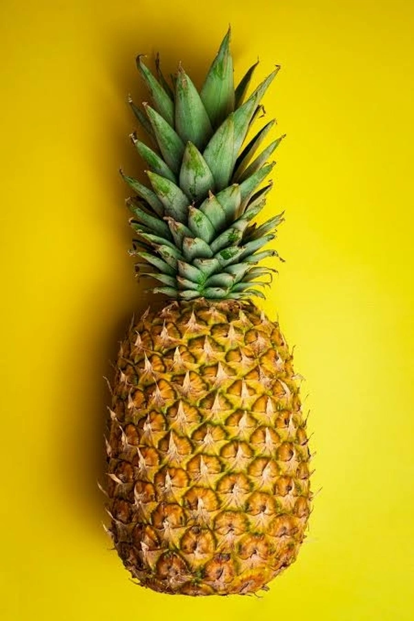 Pineapple - 1 Kg (Approx 800 - 1200 Grams), Next Day Delivery