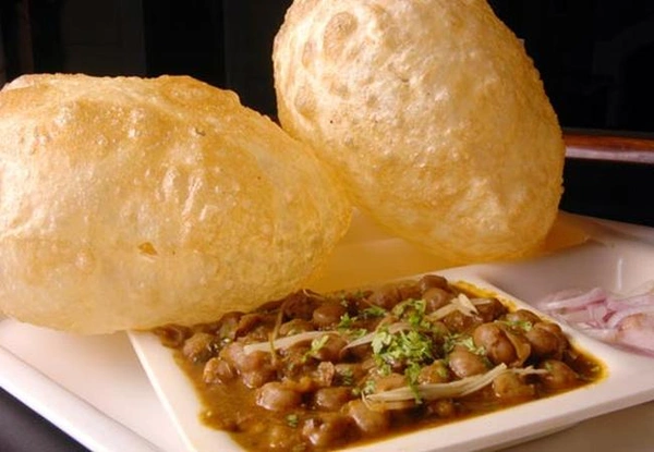 Chhola Bhatura