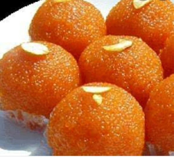 Desi Ghee Ke Laddu