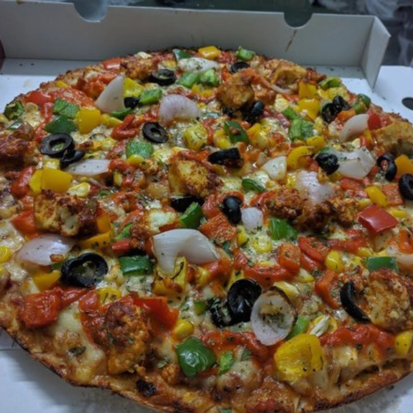 Paneer Overloaded Pizza