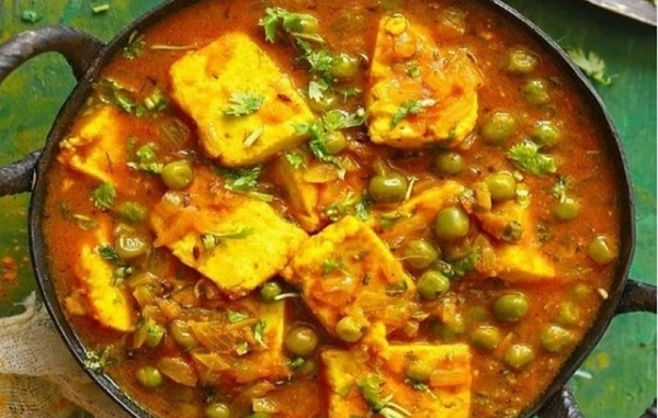 Matar Paneer