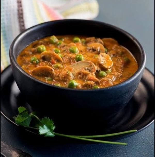 Matar Paneer
