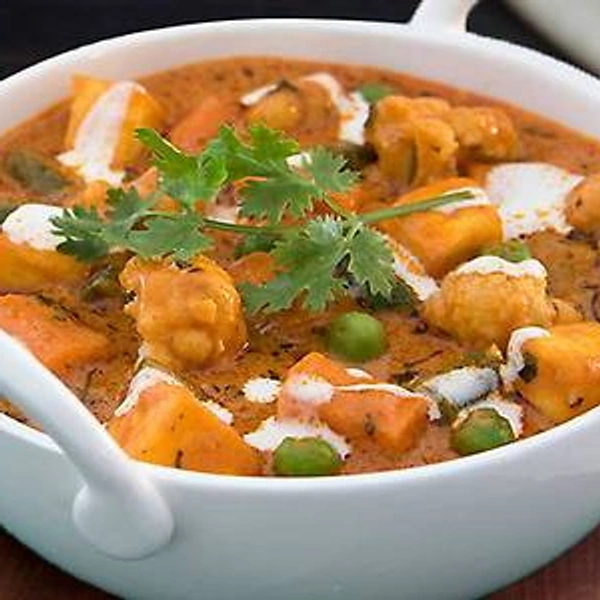 Kaju Paneer Masala 