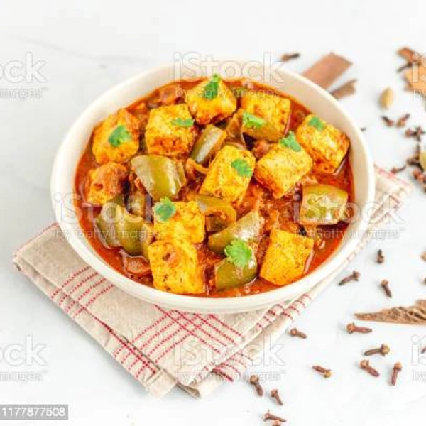 SPICED PANEER                      Spiced Paneer, Onion & Tomato 