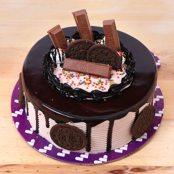 Kit Kat Cake 