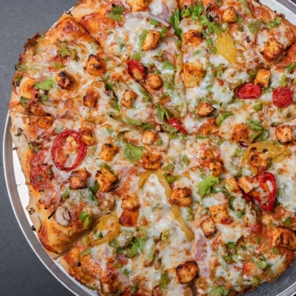 Mexican Green Pizza                       (Onion, Capsicum ,Tomato, Jalapeno With Sprinkle Herb)