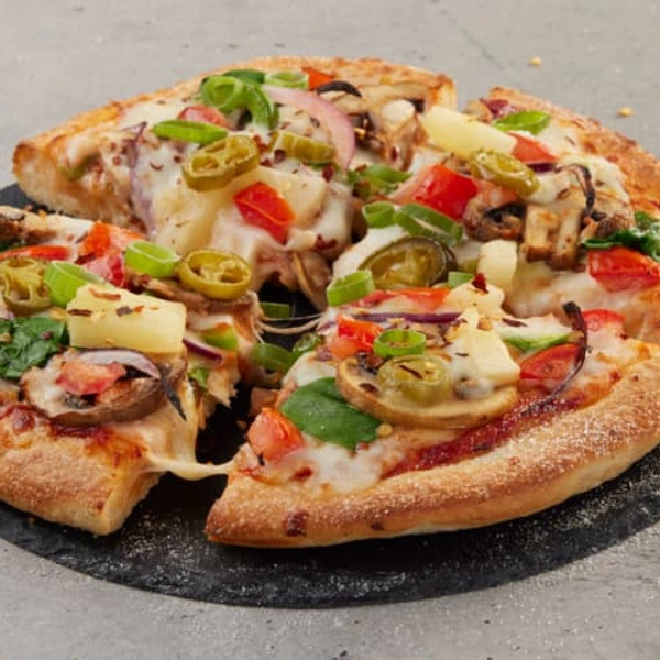 Veg Supreme Pizza                        (Onion,Capsicum  Tomato, Mushroom, golden Corn, Jalapeno, Black Olive & EXTRA Cheese)