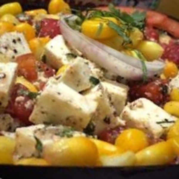 PANEER DELIGHT                  (Onion,  Paneer ,Capsicum & Cheese)