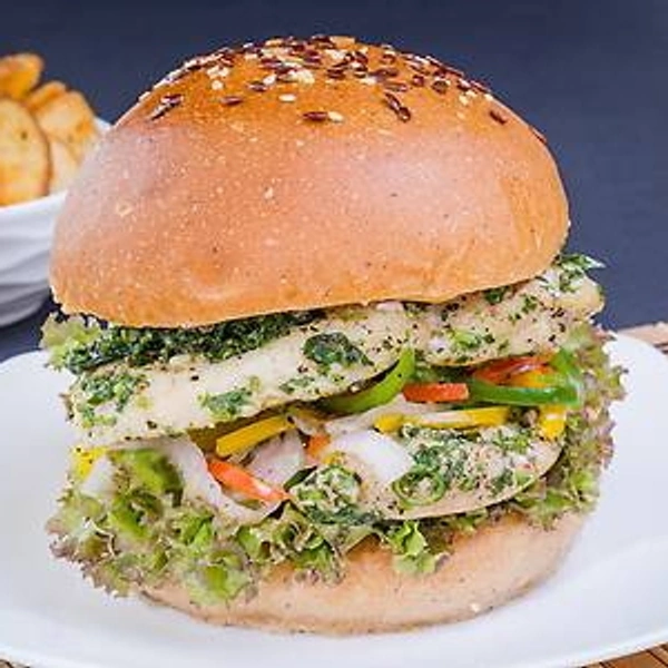 VEGGIE JUMBO                     (  Capsicum, Red Paprika, Jalapeno, Corn &Cheese)