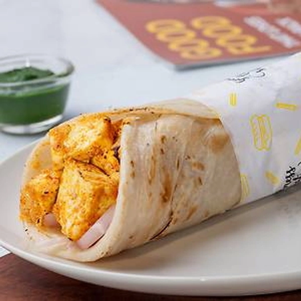 Paneer tikka shourma roll 